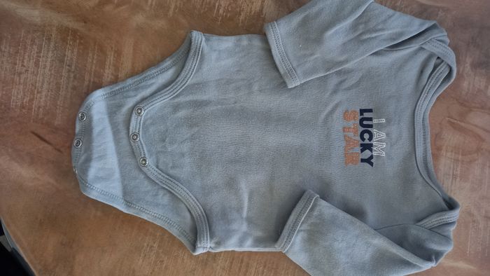 Lot de 3 bodies 3 mois - photo numéro 4