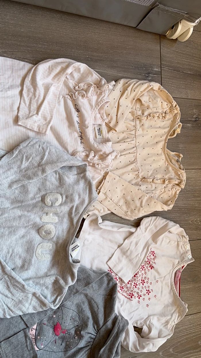 Lot de tee shirt fille 2ans - photo numéro 2