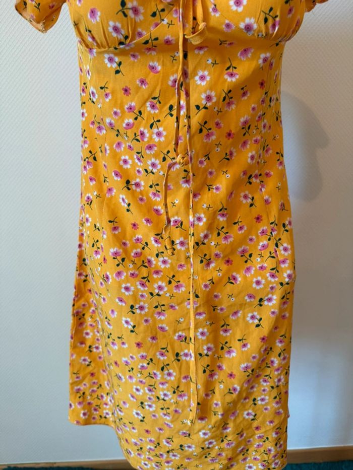 Robe d’été orange à fleur en très bon état taille M SHEIN - photo numéro 4