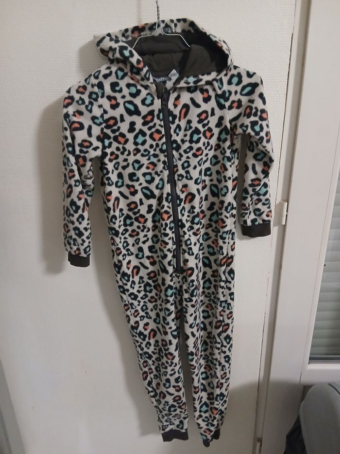 Pyjama d hiver fille taille 6/8 ans avec capuche et fermeture couleur multicolore marque primark - photo numéro 6