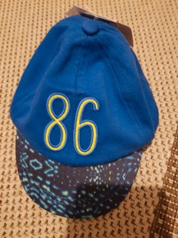 Casquette 6-12 mois neuve