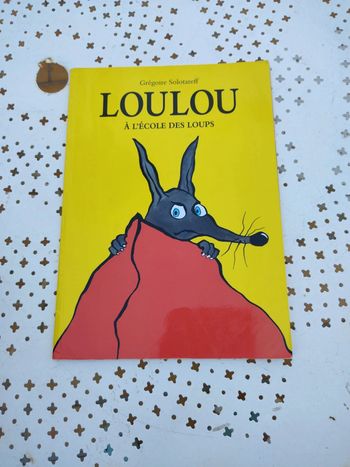 Livre Loulou à l'école des loups