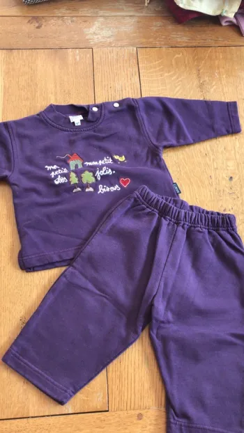 ensemble violet 12 mois