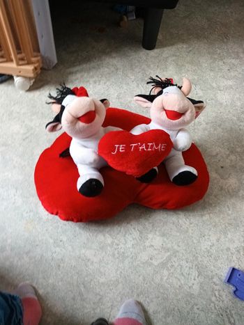 Coussin peluche vache