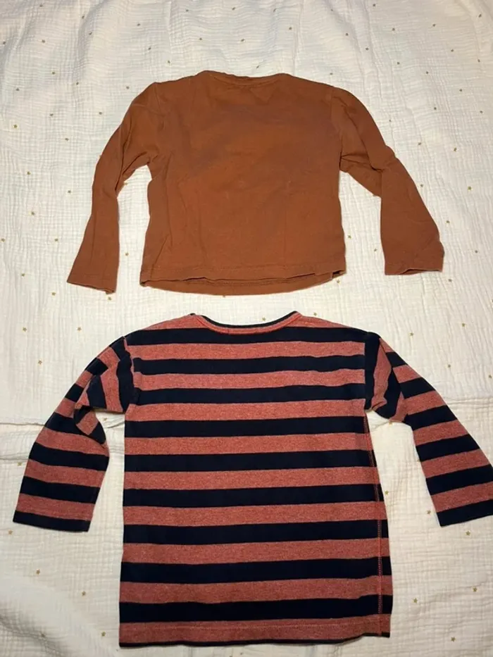 Lot de deux tee shirts 2 ans - photo numéro 3
