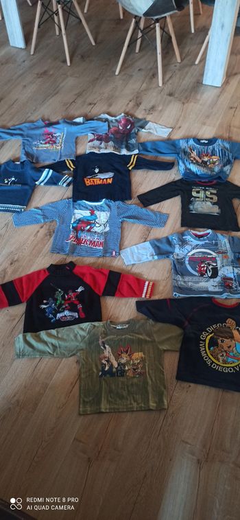 Lot de 11 pulls super heros 4 ans