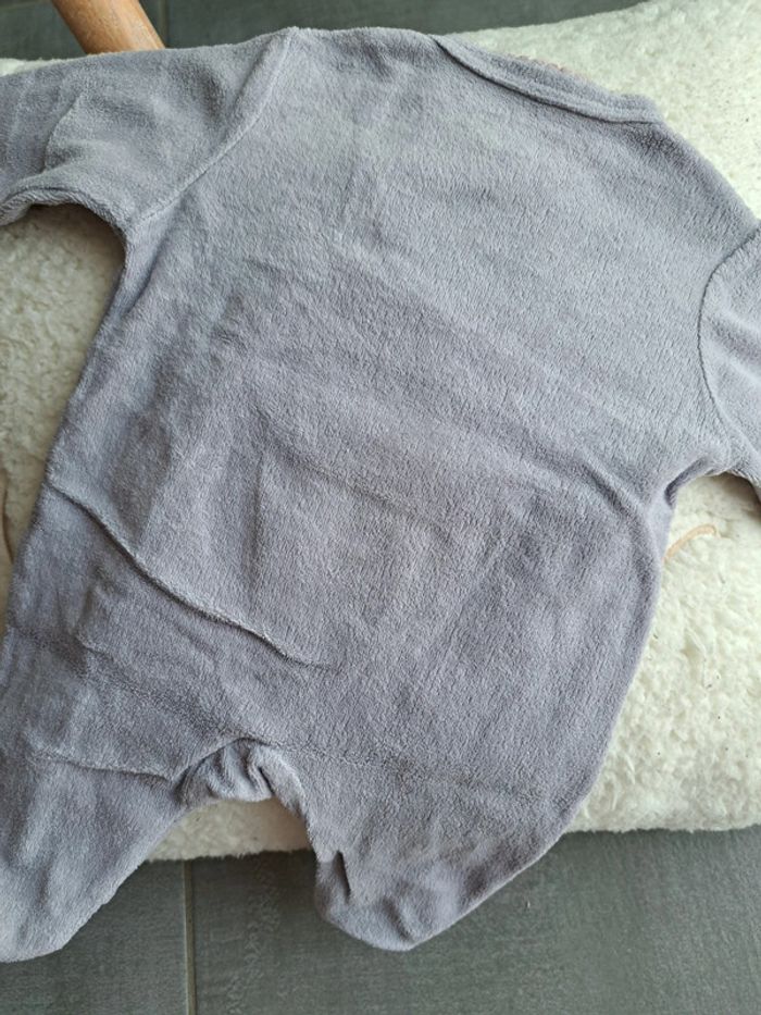 Pyjama gris - photo numéro 4