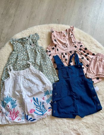 Lot de 3 robes et 1 salopette short 12 mois - 74 cm