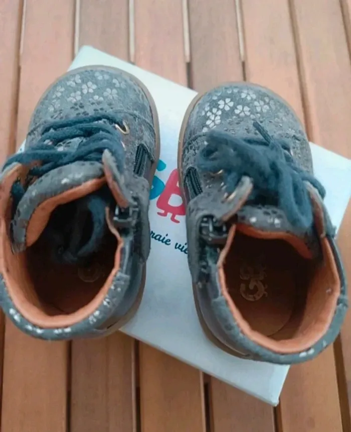 Chaussures bébé GBB pointure 18 - photo numéro 4