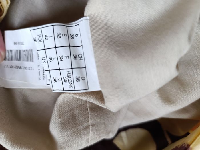 Bermuda chino beige neuf - photo numéro 4