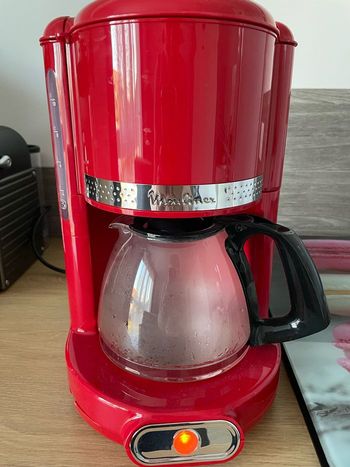 Cafetière moulinex rouge en très bon état