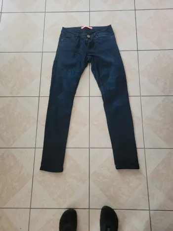 Joli jean taille 38