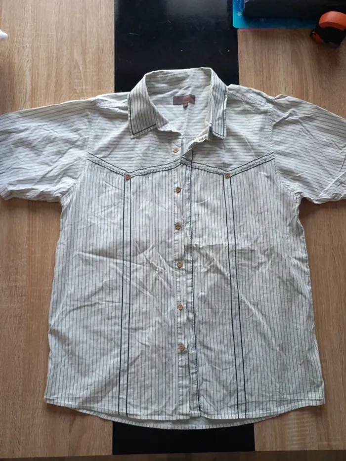 Chemise homme T.4 - photo numéro 4