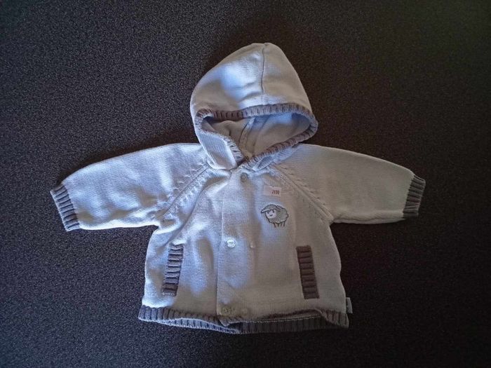 Lot de vêtements bébé 1 mois - photo numéro 9