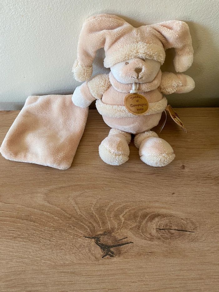 Doudou peluche ours douceur macaron beige avec mouchoir doudou et compagnie - photo numéro 2