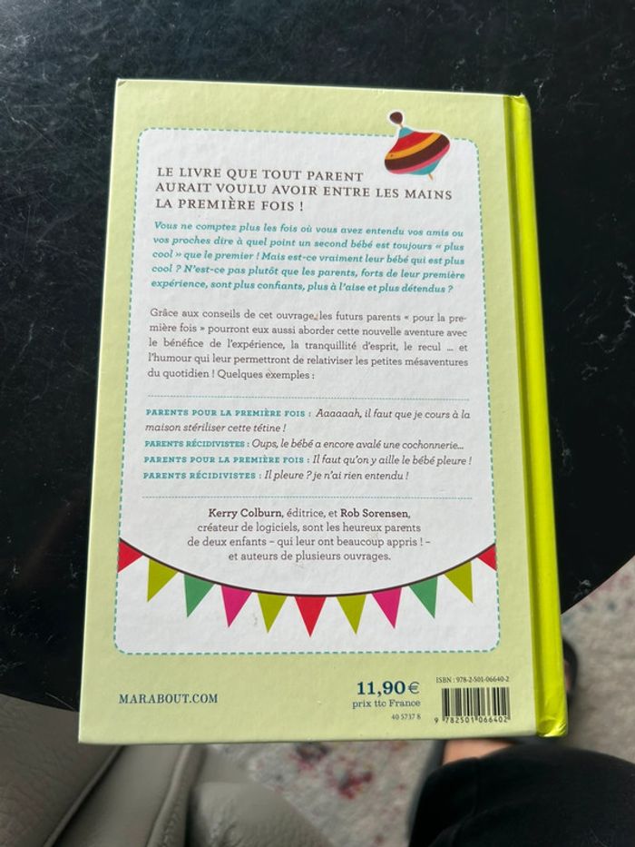 Livre « 100 trucs et astuces pour survivre à l’arrivée de votre 1er enfant » - photo numéro 2