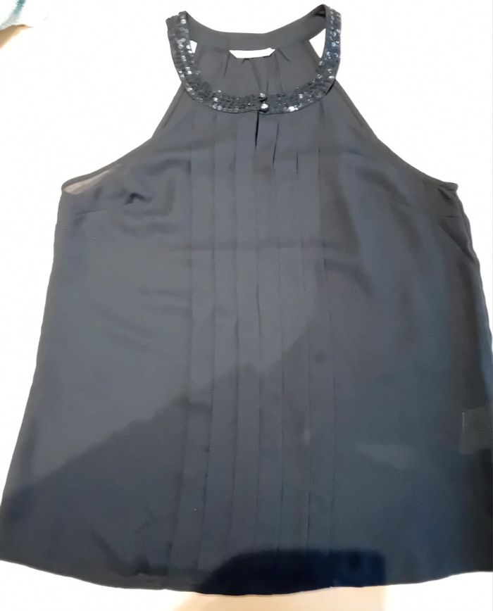 Débardeur noir avec sequins