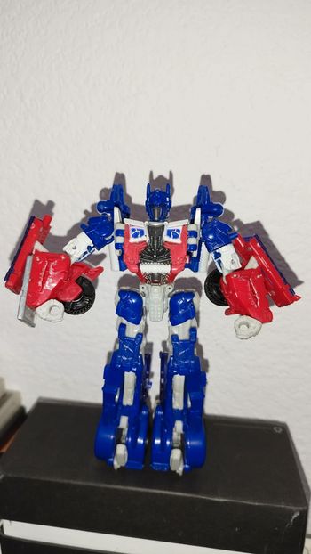 Figurine Transformers Optimus Voyager Class Dark of the Moon figure Hasbro