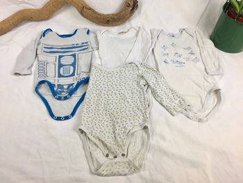 Lot de 4 bodies manches longues 18 mois / 2 ans
