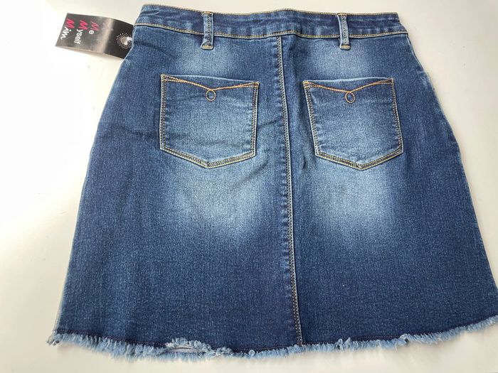 Jupe courte en jean taille 38 Mim - photo numéro 2