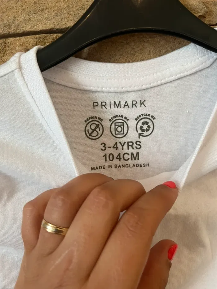 T-shirt manches longues blanc neuf 104 cm - photo numéro 2