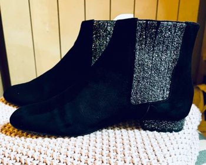 Bottines chelsea boots Mellow Yellow daim noir + paillettes argentees - photo numéro 4