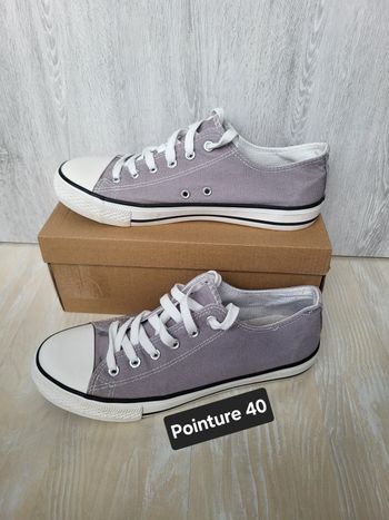 Baskets basses style converses pointure 40