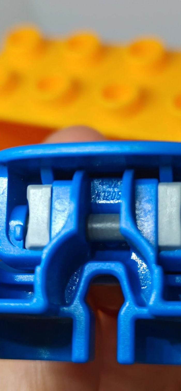 Décor lego duplo avec personnages et chat - photo numéro 14