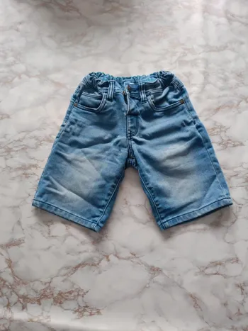 Short 6 ans 116cm jean élastique