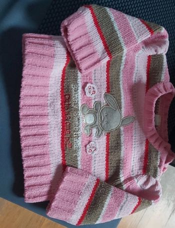 Pull taille 68cm 6 mois c&a