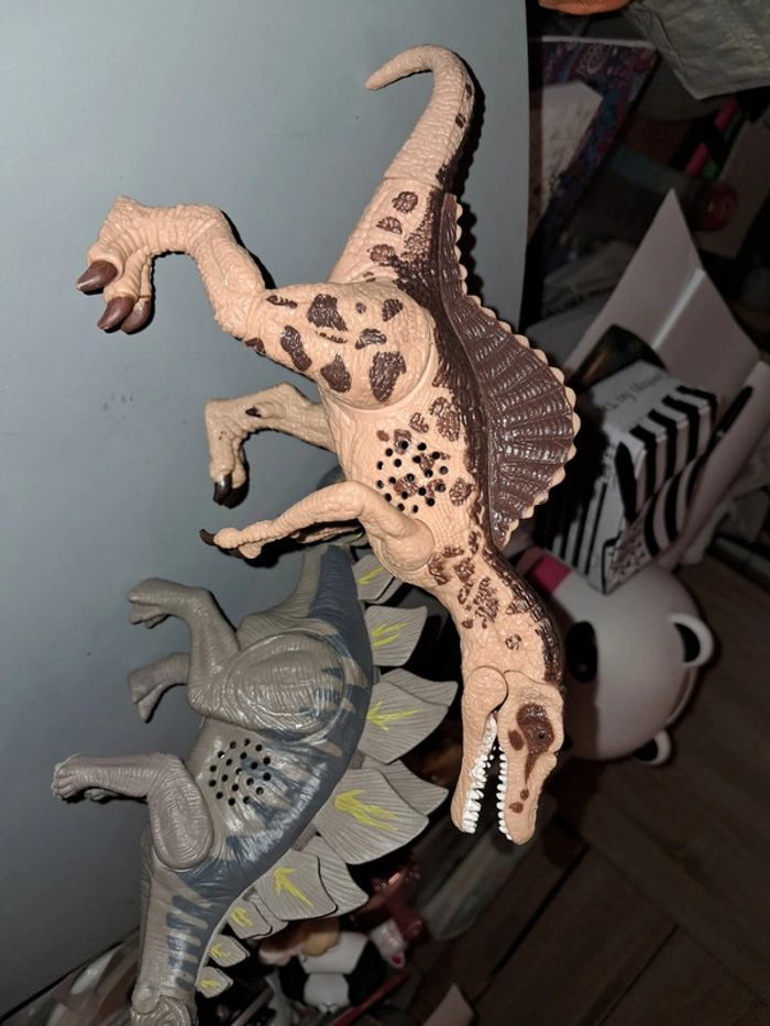 Lot de 5 dinosaures qui grognent et yeux s'allument - photo numéro 4