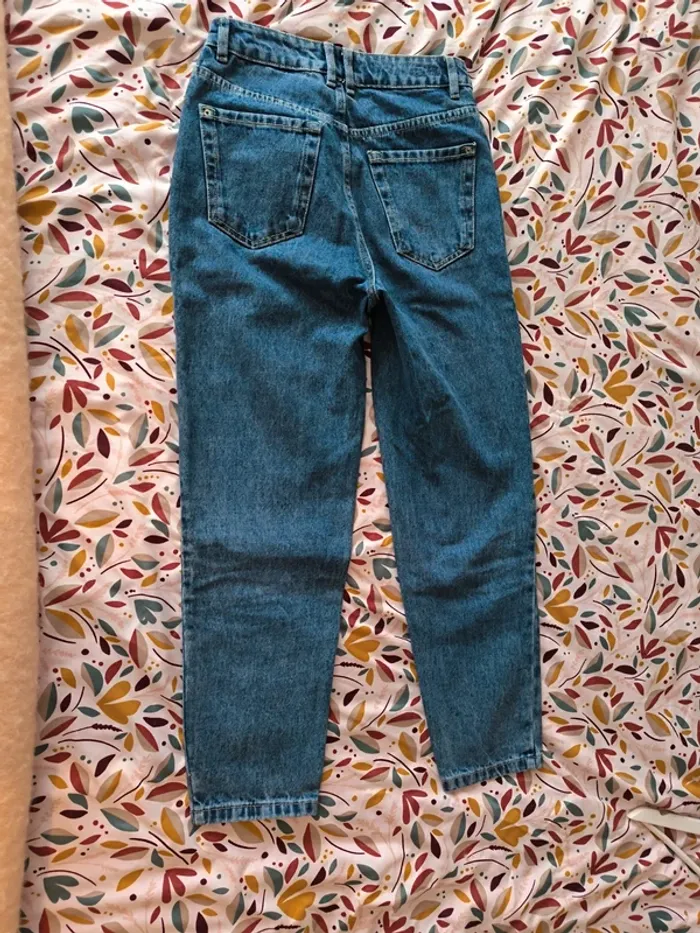 Très beau jeans - photo numéro 4