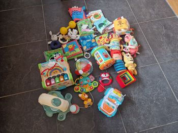 Lot de jouet enfants 0 à 1an et demi