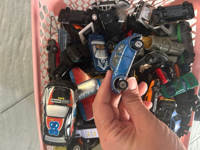 Lot de 135 miniatures voitures et véhicules - photo numéro 6
