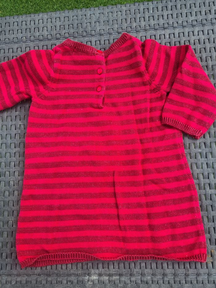 Robe. Du pareil au même. 1 an. Rouge. - photo numéro 5