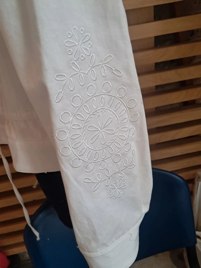 Md'M veste en jean blanc broderies T 44 neuve - photo numéro 8
