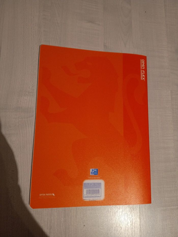 Cahier Oxford open flex 24 x 32 cm 48 pages grands carreaux - photo numéro 2