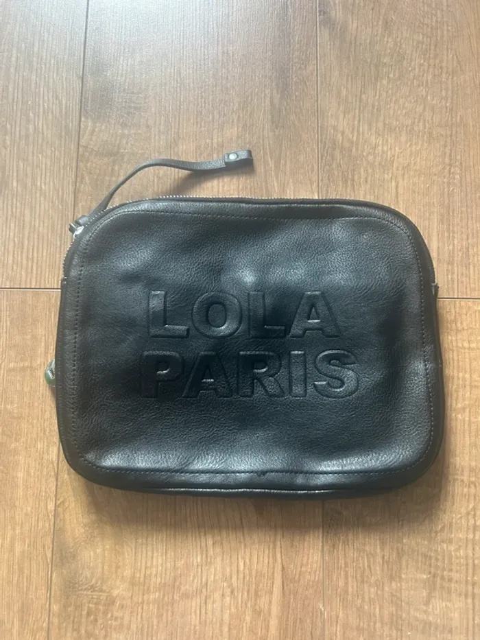 Pochette noir