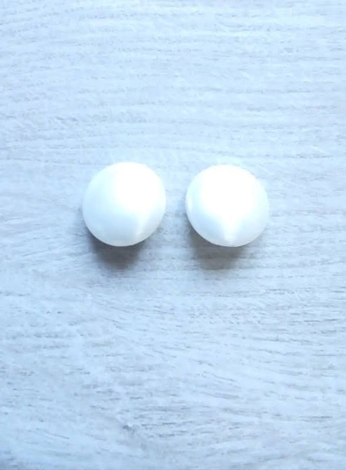 💘 Boucles d'oreilles boutons à clips blanches nacrées vintage 💘