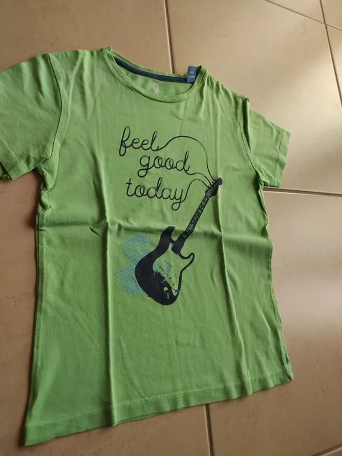 Lot de deux t-shirts d'été manches courtes garçons taille 10 ans marque Okaïdi - photo numéro 7