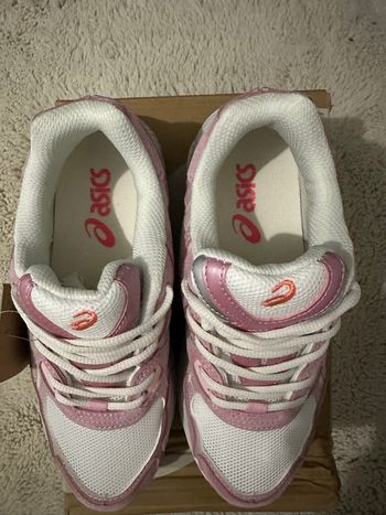 Asics gel NYC Rose taille 38