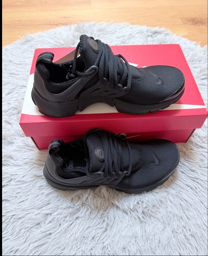Baskets Nike Air Presto – Taille 38,5 – noir – Neuf avec étiquette - photo numéro 6