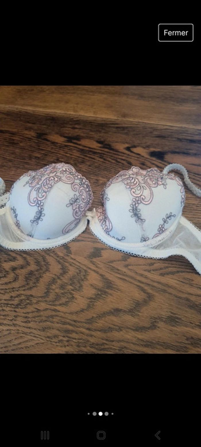 Soutien gorge Hunkemöller blanc/rose fr 90C - photo numéro 7