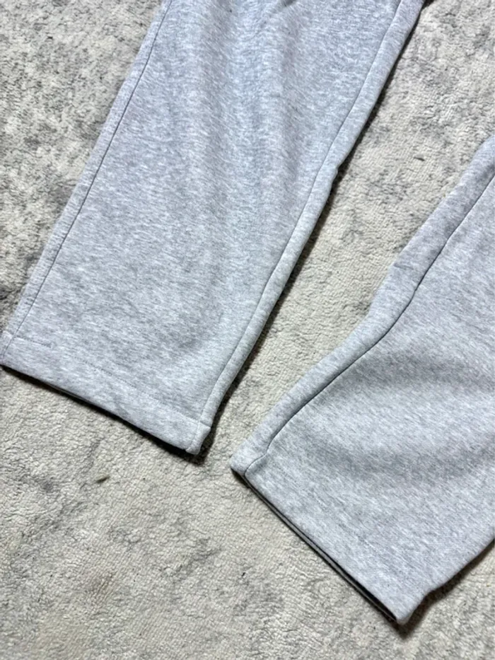 Jogging Nike solo swoosh Gris - photo numéro 2