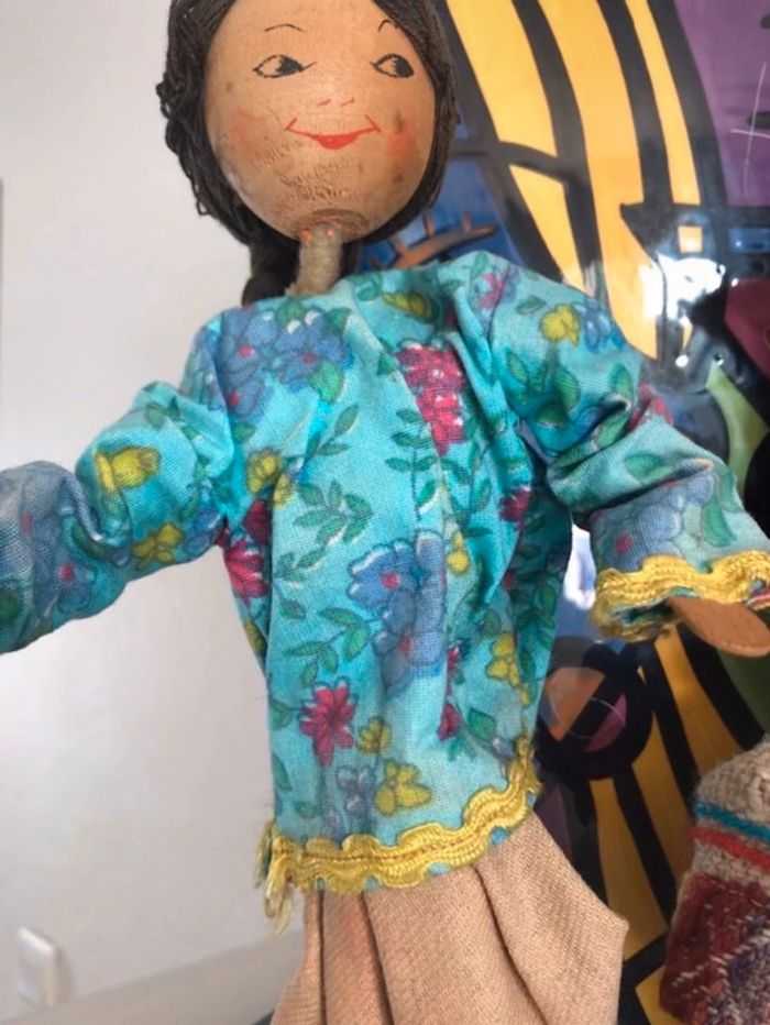 Poupée du monde - photo numéro 2