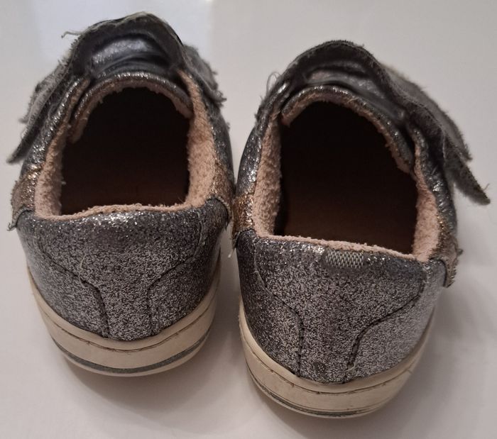 Chaussures pailletées à scratchs fille p.22 ABE - photo numéro 4