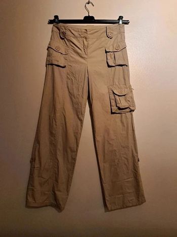 Pantacourt/Pantalon beige Top Studio