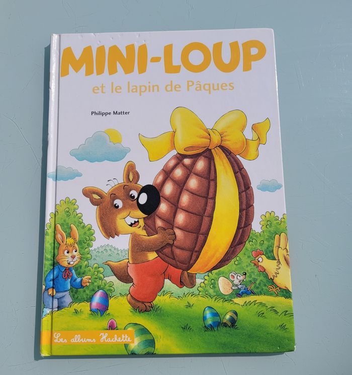 Livre Mini-Loup, tome 20 🔔 Mini-loup et le lapin de Pâques 🐇 - photo numéro 2