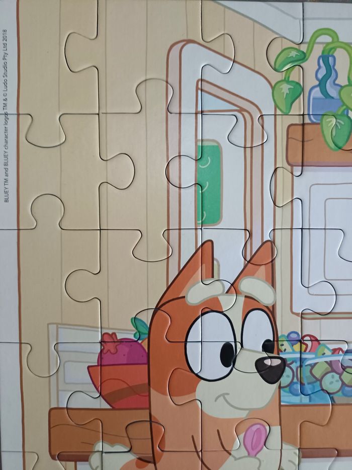 Puzzle Bluey 104 pièces Clementoni - photo numéro 3
