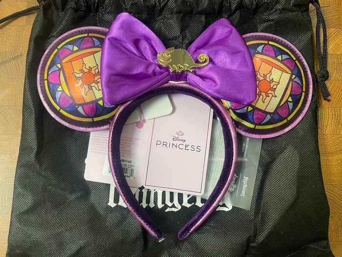 Ears Raiponce Loungefly collection stained glass - photo numéro 4